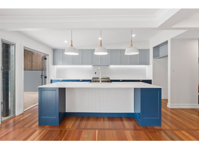 20 Saunders Street, Indooroopilly QLD 4068