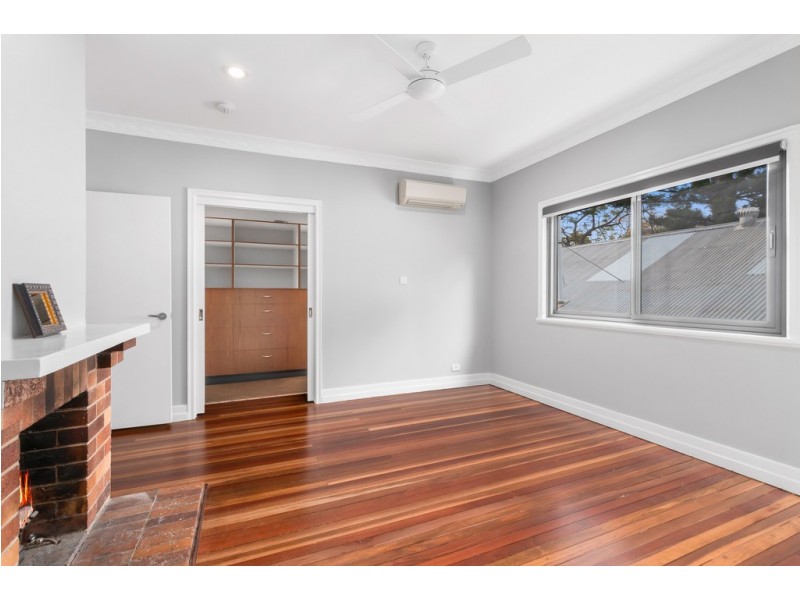 20 Saunders Street, Indooroopilly QLD 4068