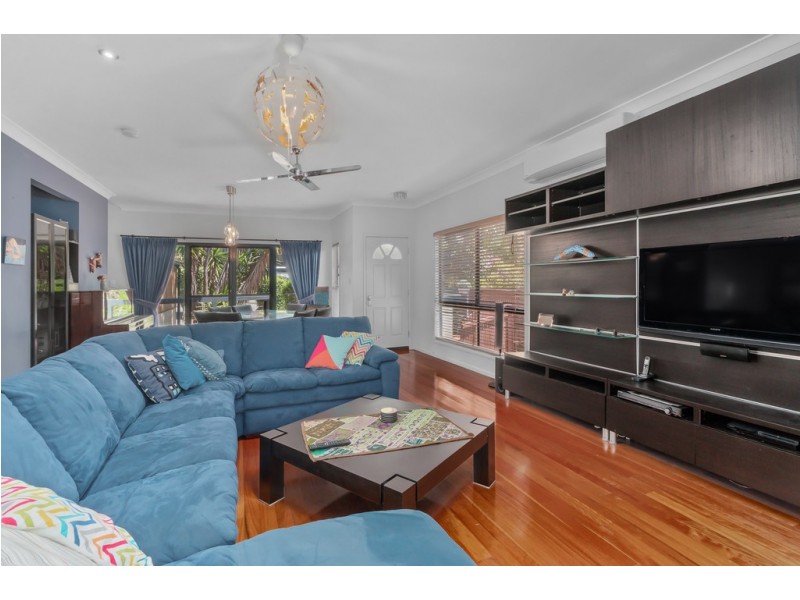 66 Palm Street, Kenmore QLD 4069