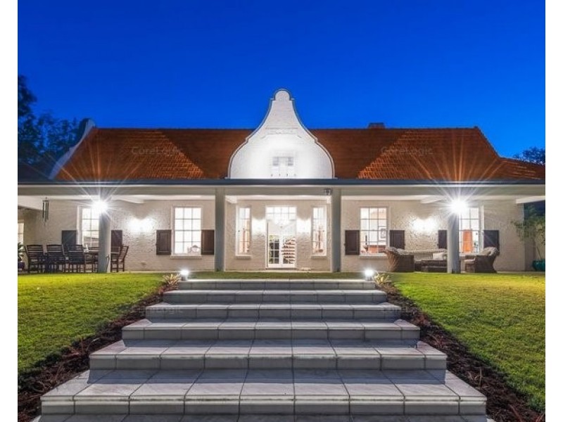 2 Tangy Street, Brookfield QLD 4069