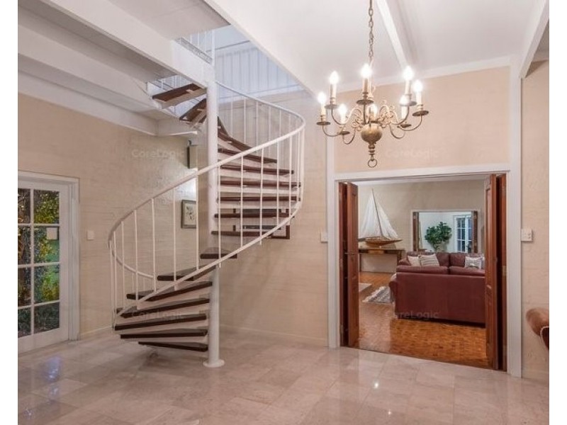 2 Tangy Street, Brookfield QLD 4069