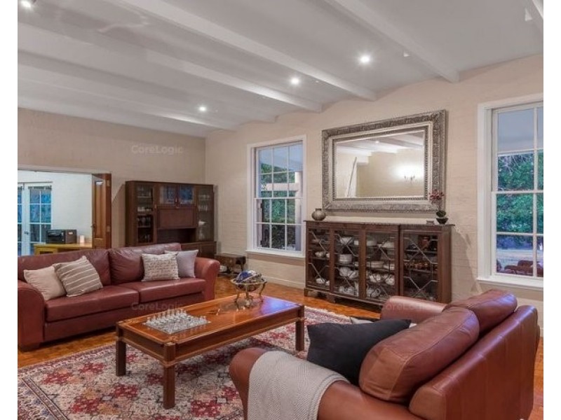 2 Tangy Street, Brookfield QLD 4069