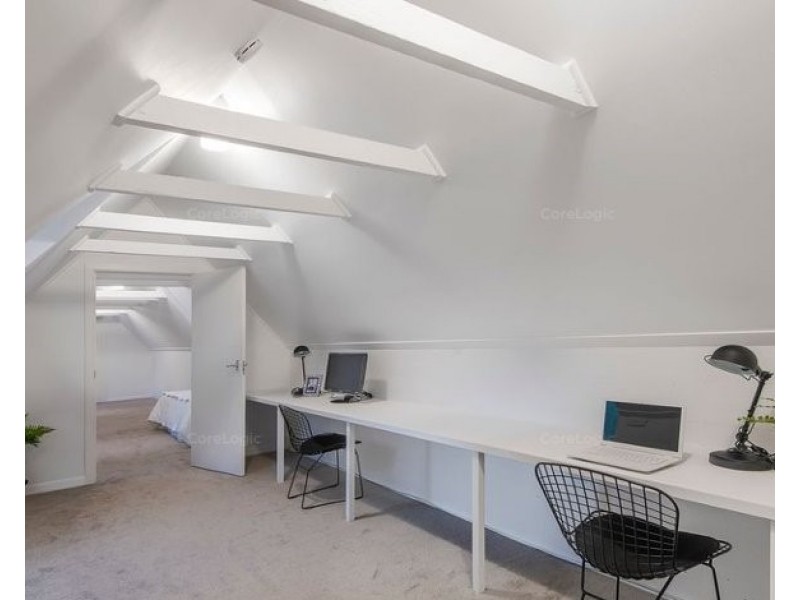 2 Tangy Street, Brookfield QLD 4069