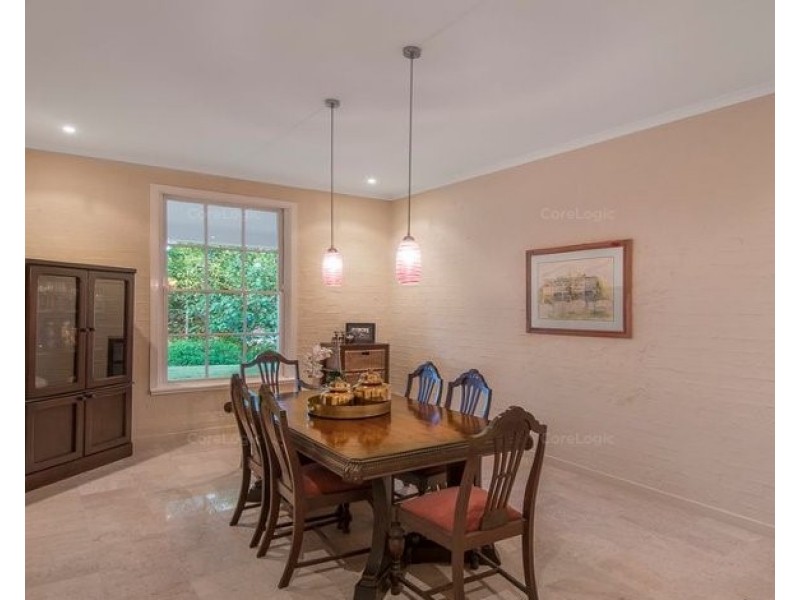 2 Tangy Street, Brookfield QLD 4069