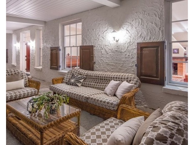 2 Tangy Street, Brookfield QLD 4069