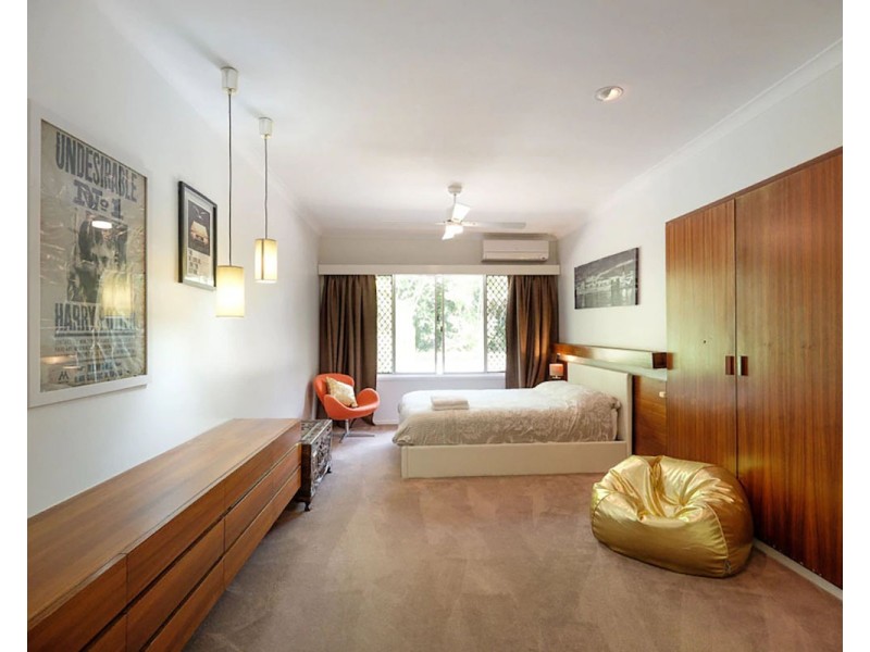 46 Kintyre Street, Brookfield QLD 4069