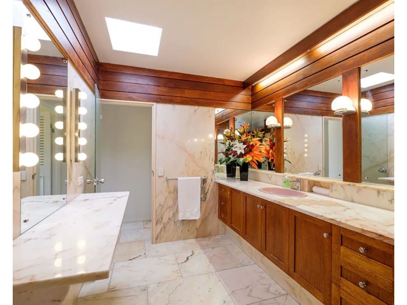 46 Kintyre Street, Brookfield QLD 4069