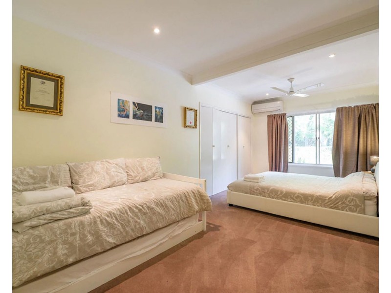 46 Kintyre Street, Brookfield QLD 4069