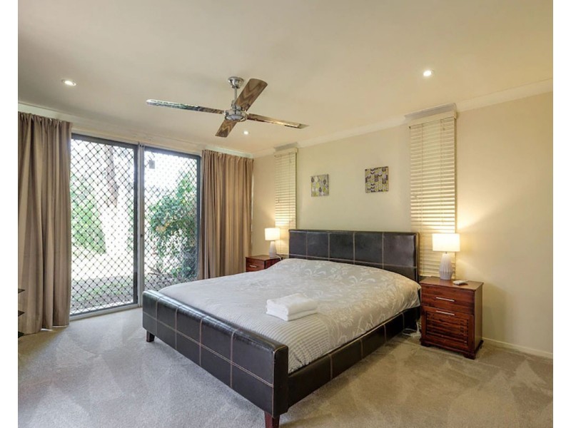 46 Kintyre Street, Brookfield QLD 4069