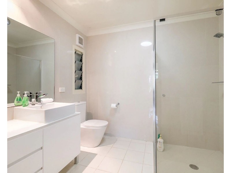 46 Kintyre Street, Brookfield QLD 4069