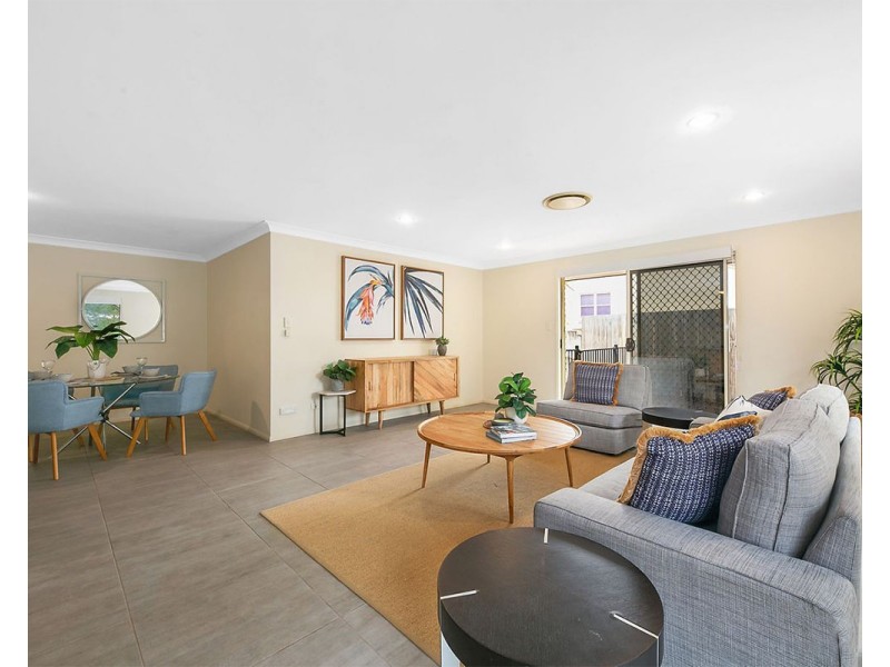 23 Parkway Place, Kenmore QLD 4069