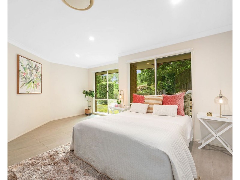 23 Parkway Place, Kenmore QLD 4069