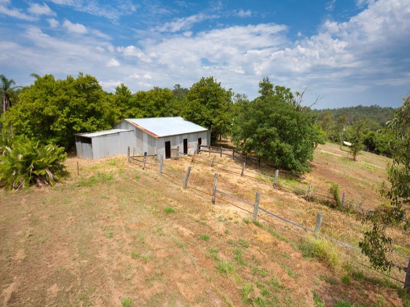 42 Lyndale Road, Pullenvale QLD 4069