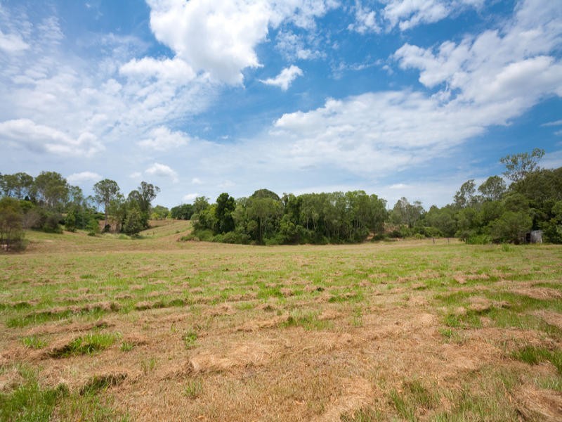 42 Lyndale Road, Pullenvale QLD 4069