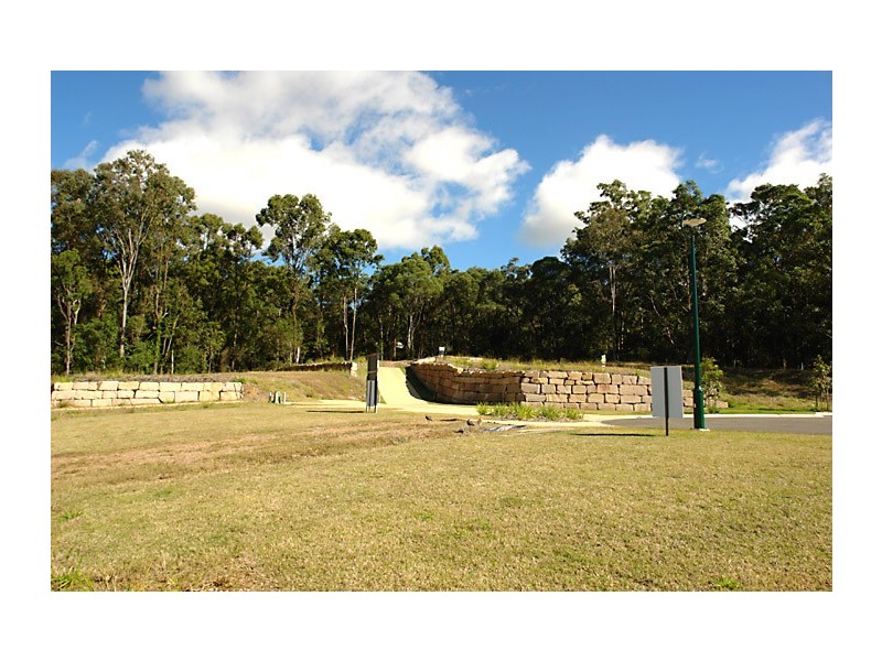 25 Ruth Miller Cl, Fig Tree Pocket QLD 4069
