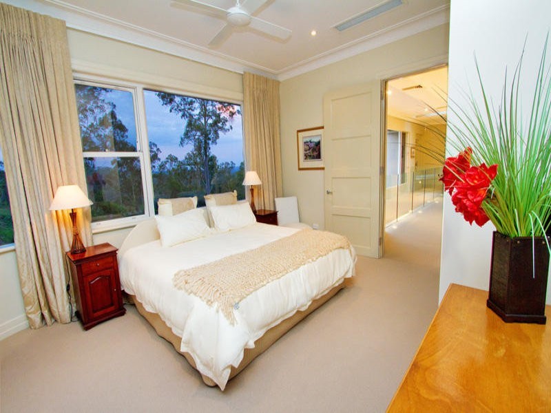 736 Grandview Road, Pullenvale QLD 4069