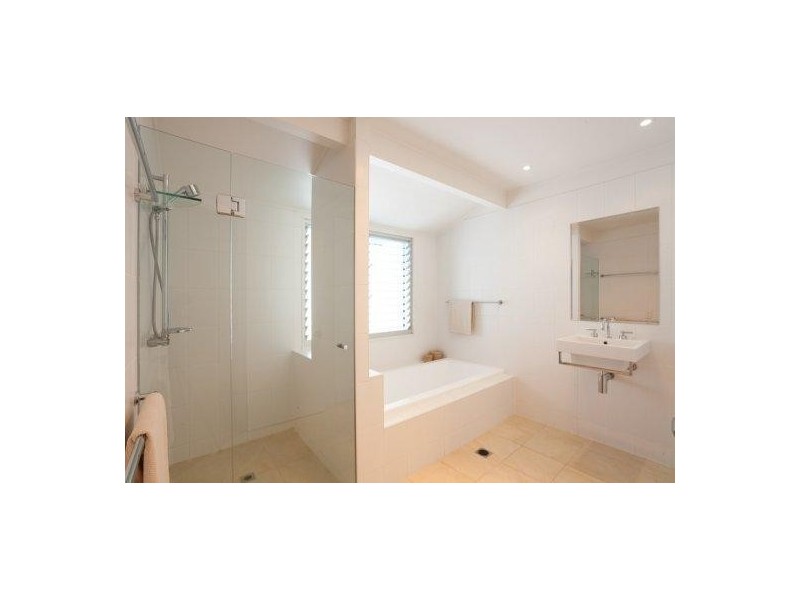 289 Pinjarra Road, Pinjarra Hills QLD 4069