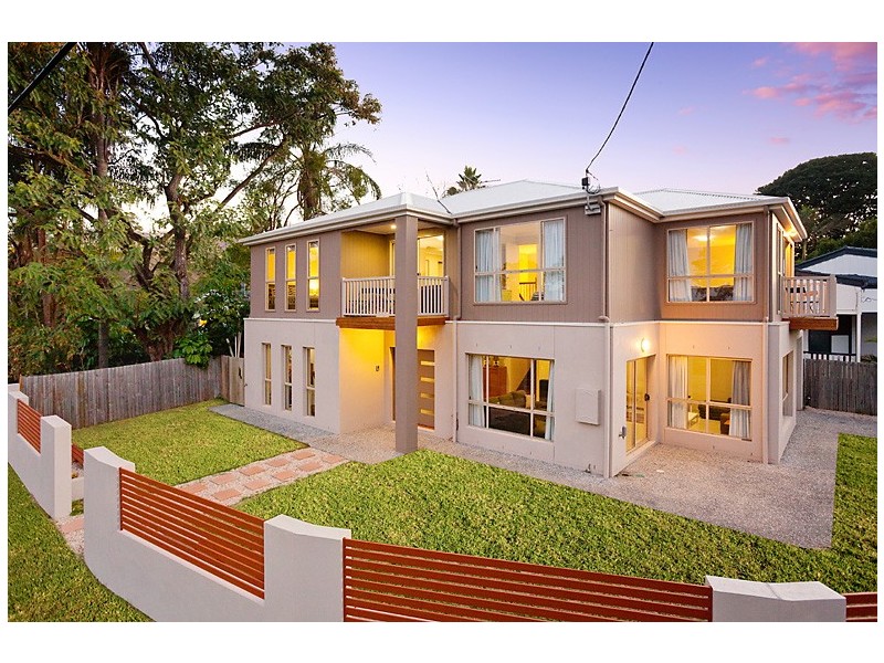 21  Currong Street, Kenmore QLD 4069