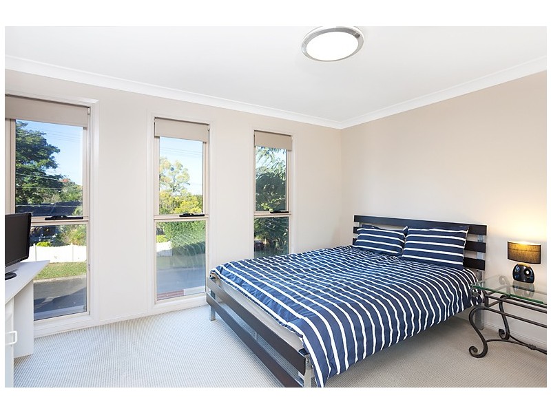 21  Currong Street, Kenmore QLD 4069