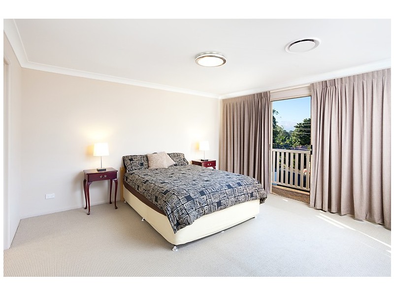 21  Currong Street, Kenmore QLD 4069