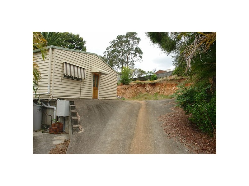 48 Goolman Street, Chapel Hill QLD 4069