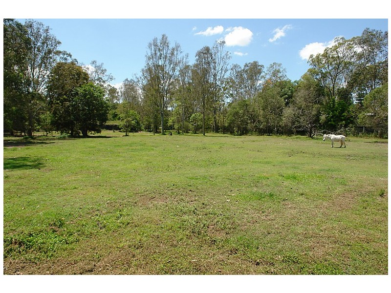 631 Hawkesbury Road, Anstead QLD 4070