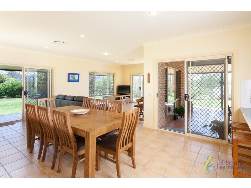 37 Nullamanna Road, Camp Mountain QLD 4520