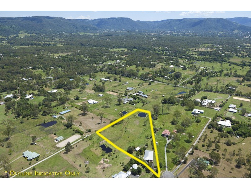 37 Nullamanna Road, Camp Mountain QLD 4520