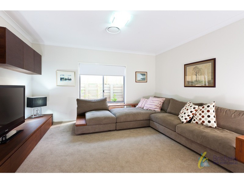 35 Lancewood Place, Moggill QLD 4070