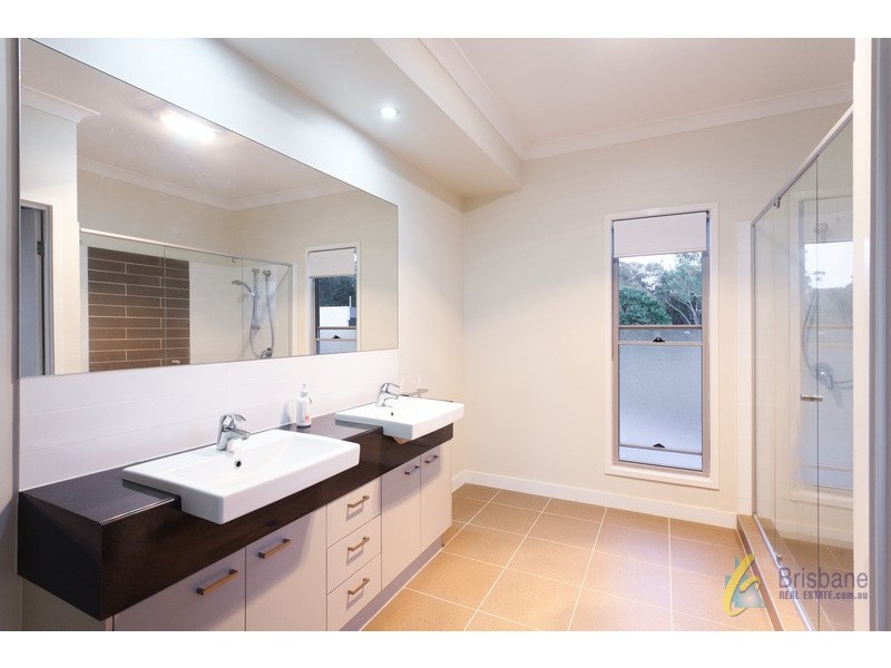 35 Lancewood Place, Moggill QLD 4070