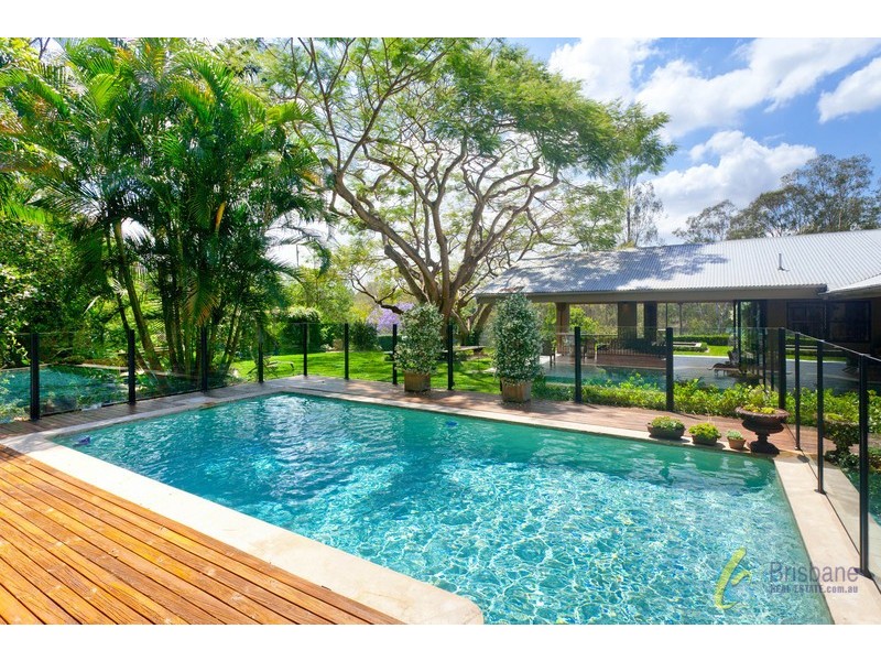 75 Herron Road, Pullenvale QLD 4069
