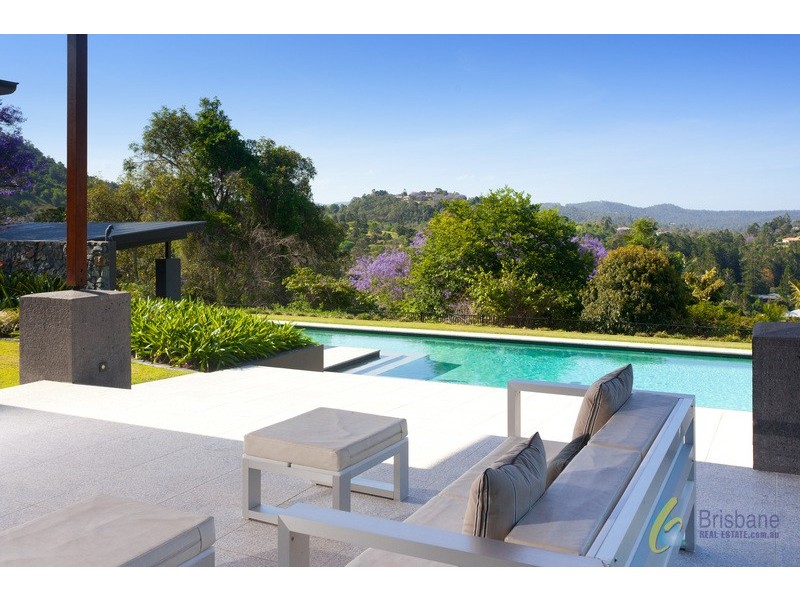 77 Herron Rd, Pullenvale QLD 4069