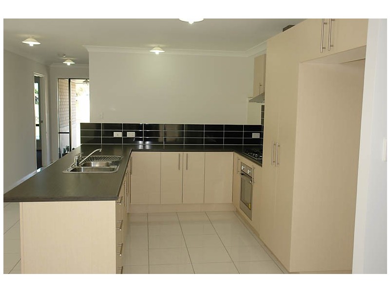 9 Tancred Place, Bellbowrie QLD 4070