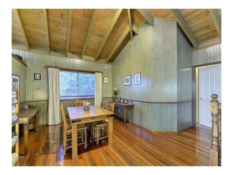 981 Mt Crosby Rd, Karana Downs QLD 4306