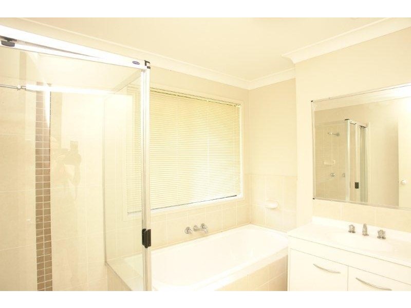 27 Turquoise Crescent, Springfield Lakes QLD 4300