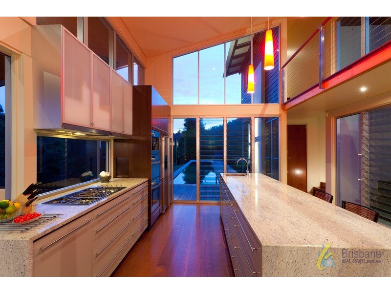 30 Nioka St, Brookfield QLD 4069