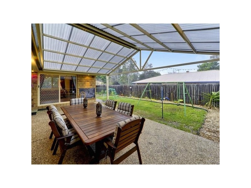 40 College Road, Karana Downs QLD 4306