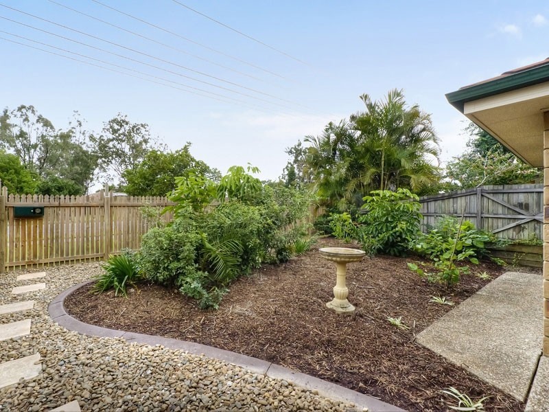 40 College Road, Karana Downs QLD 4306