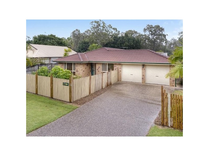 40 College Road, Karana Downs QLD 4306