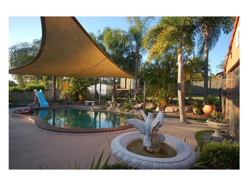 79 Bundoora Drive, Karana Downs QLD 4306