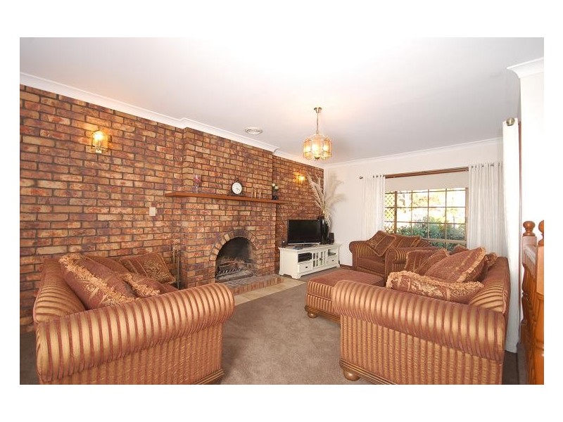 79 Bundoora Drive, Karana Downs QLD 4306