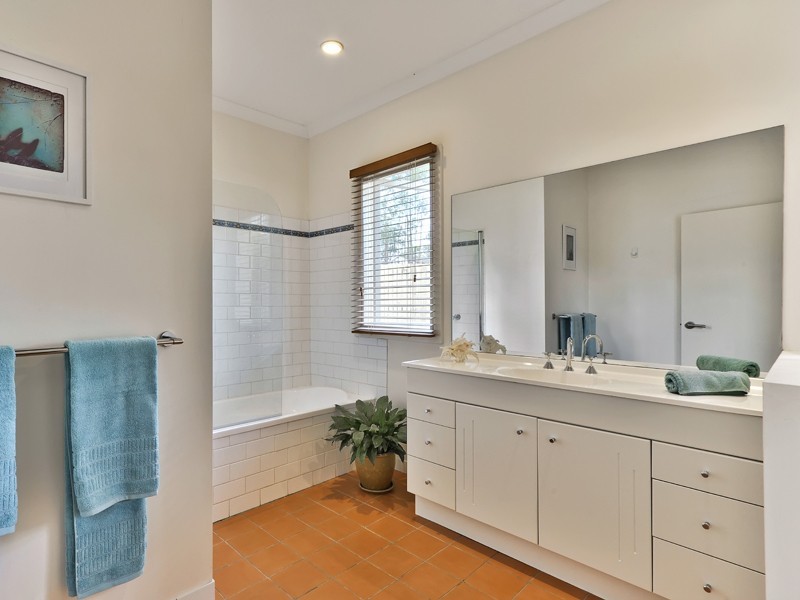 279 Fig Tree Pocket Road, Fig Tree Pocket QLD 4069