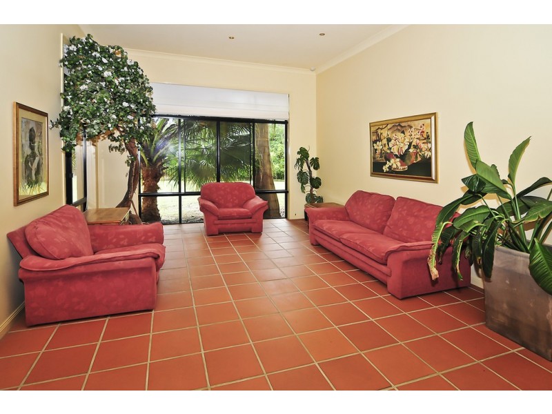 39 Phillip Cres, Barellan Point QLD 4306