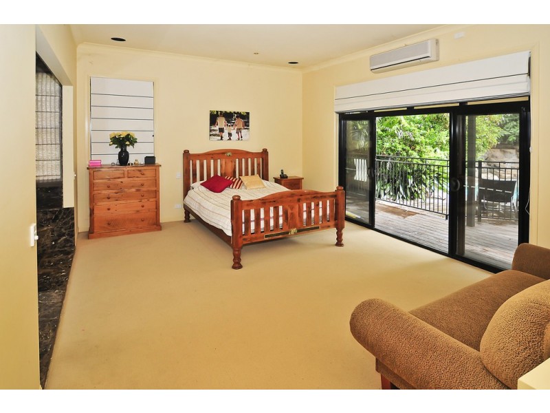 39 Phillip Cres, Barellan Point QLD 4306