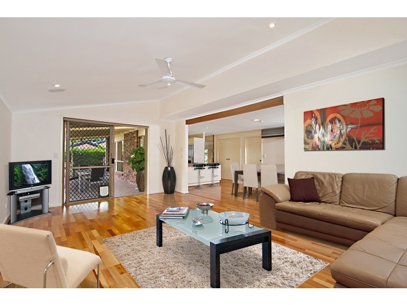 286 Horizon Drive, Westlake QLD 4074