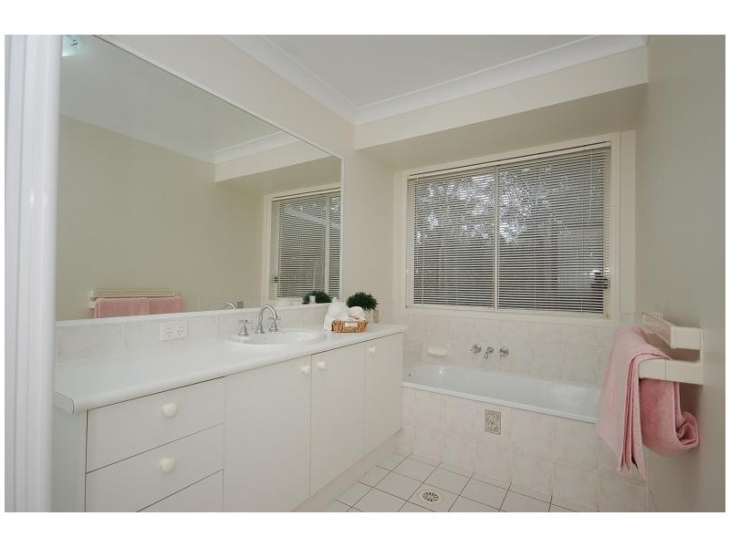 80 Lansdowne Way, Chuwar QLD 4306