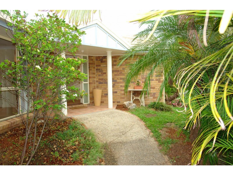 73 Mirbelia Street, Kenmore QLD 4069