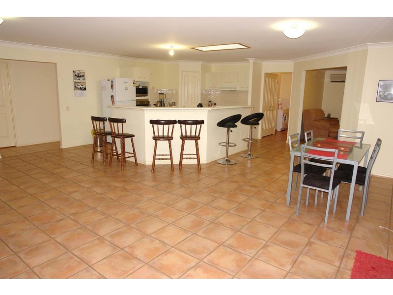 73 Mirbelia Street, Kenmore QLD 4069