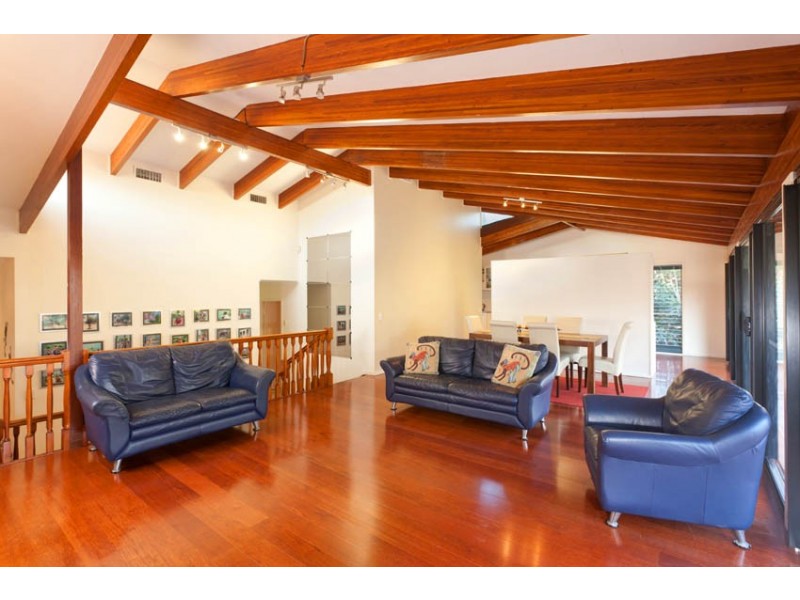 20 Spinkbrae Street, Fig Tree Pocket QLD 4069