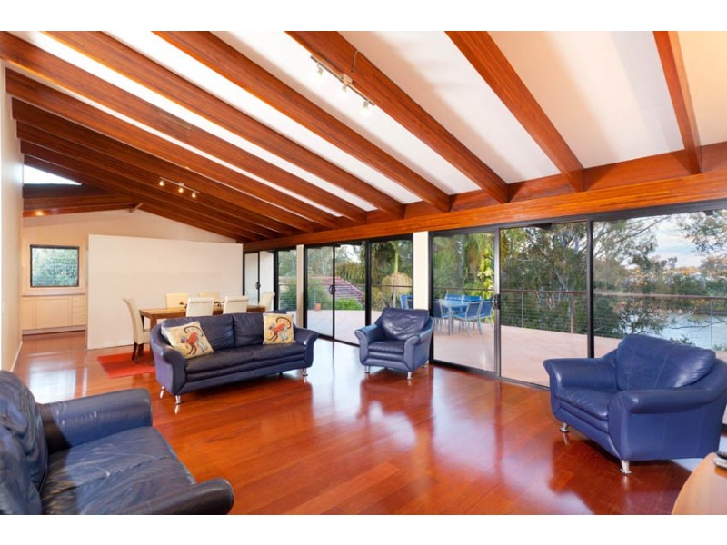 20 Spinkbrae Street, Fig Tree Pocket QLD 4069